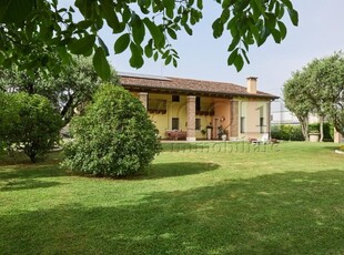 villa indipendente in vendita a Barbarano Mossano