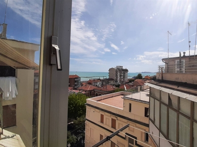 Appartamento in vendita a Falconara Marittima Ancona Centro
