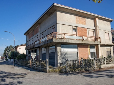 Casa indipendente 20 locali di 600 m² in Nogara