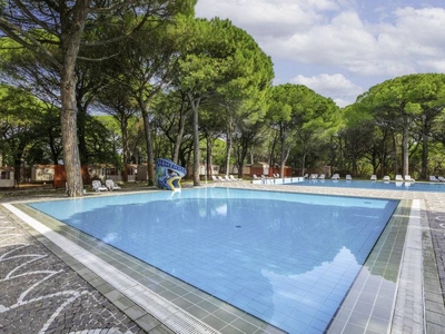 Parco vacanze a Aquileia con piscina e terrazza