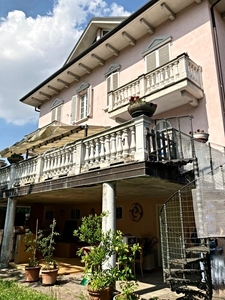 Villa di 500 mq in vendita Novara, Piemonte