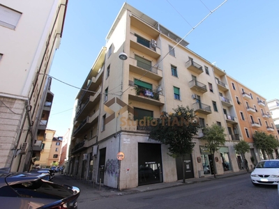 Appartamento in VIA IDRIA, Cosenza, 5 locali, 2 bagni, 131 m²