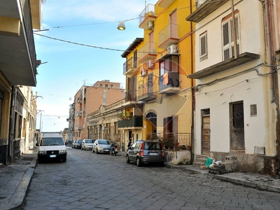 Bilocale in Via del principe, Catania, 1 bagno, 30 m², 1° piano
