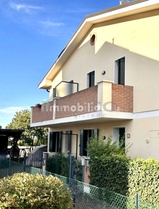 Casa indipendente in S. Pio X° RO, Rovigo, 4 locali, 1 bagno, garage