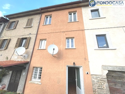 Casa semindipendente in Via Castello, Pietrasanta, 5 locali, 1 bagno