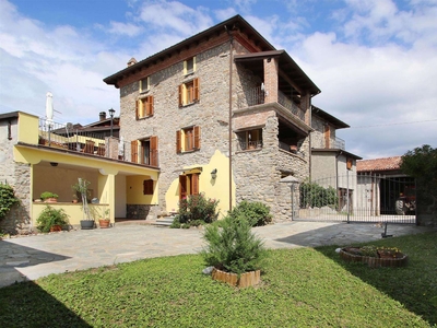 Villa in vendita a San Sebastiano Curone Alessandria