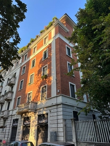 Appartamento in Vendita in Via Francesco Viganò a Milano