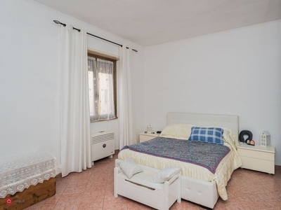 Appartamento in Vendita in Via Paola Falconieri 3 a Roma