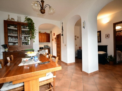 Casa Indipendente in Vendita a Lucca, zona San Concordio Contrada, 245'000€, 90 m²