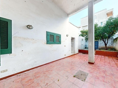Casa indipendente in vendita a Monteroni Di Lecce