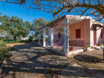 Casa indipendente in Vendita in Strada Vicinale Corvacchio Albazzano a Caltagirone
