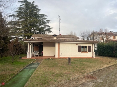 Casa indipendente in Vendita in Via Lesignano da parma a Lesignano de' Bagni