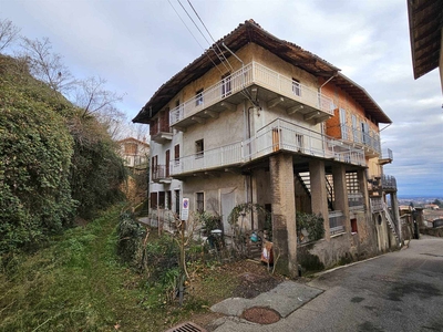Casa semi indipendente in vendita a Masserano Biella
