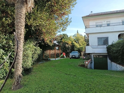 Villa bifamiliare in vendita a Anzio Roma