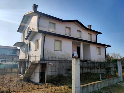 Villa in vendita a Porto Viro