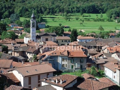 Villa nuova a Brinzio - Villa ristrutturata Brinzio