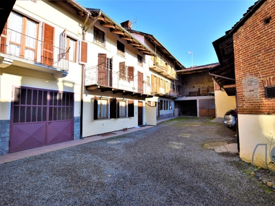 Appartamento con terrazzo, Castelnuovo Don Bosco centro