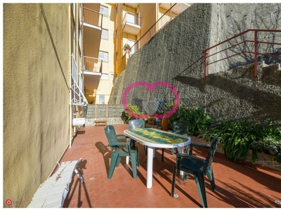 Appartamento in Affitto in Via Nicolò Sardi a Varazze