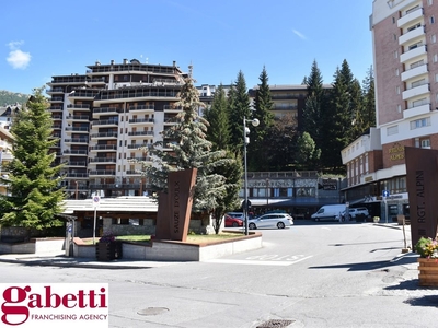 Appartamento in Piazza Iii° Regg. Alpini, 15, Sauze d'Oulx (TO)