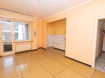 Appartamento in Vendita a Genova, 69'000€, 88 m²