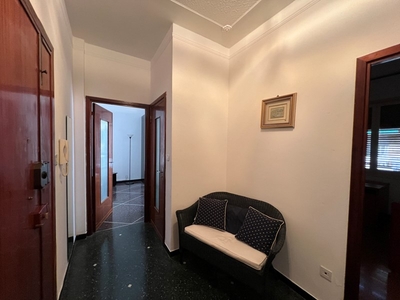 Appartamento in Vendita a Genova, zona Pegli, 159'000€, 88 m²