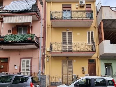 Appartamento in vendita a Messina Bordonaro / Santo / Vill. Aldisio