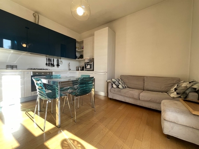 Appartamento in vendita a Milano San Gottardo
