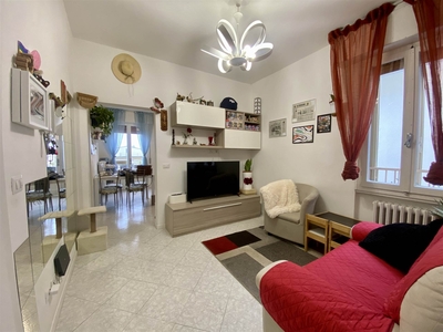 Appartamento in vendita a Prato La Macine