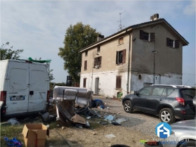 Appartamento in Vendita a Reggio Emilia, 25'500€, 80 m²