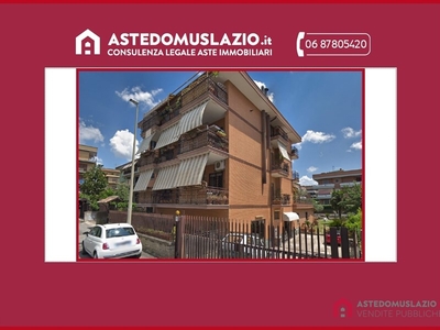 Appartamento in Vendita a Roma, 138'750€, 81 m²