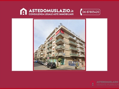 Appartamento in Vendita a Roma, 157'500€, 82 m²