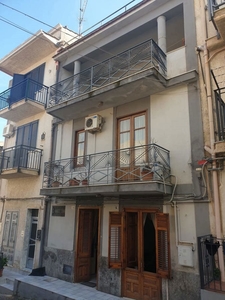 Casa Indipendente in Via Garibaldi, 10, Bolognetta (PA)