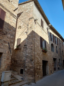 Casa semi indipendente in vendita a Spello Perugia