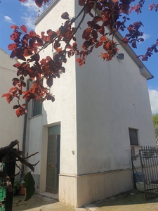 Casa semi indipendente in Via Pubbliconi 161 a Bucchianico