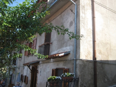 Casa semi indipendente in Via Solara 4 a Magliano De'Marsi