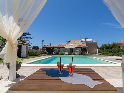 Casa vacanze 'Villa Romano' con piscina privata, terrazza privata e Wi-Fi