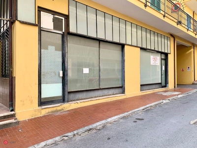 Negozio/Locale commerciale in Affitto in Via allavena a Riva Ligure