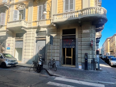 Negozio in Vendita a Torino, 210'000€, 50 m²