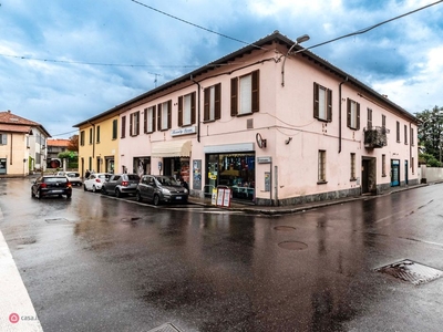 Negozio/Locale commerciale in Affitto in 20 settembre 2 a Appiano Gentile