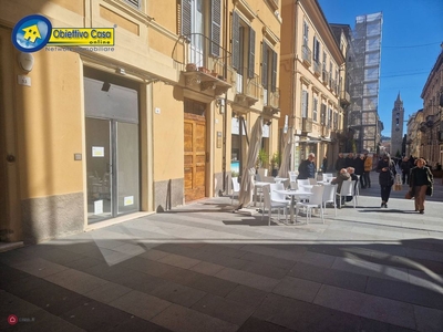 Negozio/Locale commerciale in Affitto in Corso San Giorgio 55 a Teramo