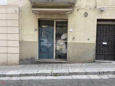 Negozio/Locale commerciale in Affitto in Via Gennaro Musella a Reggio Calabria