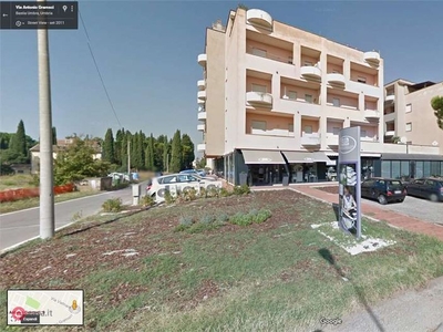 Negozio/Locale commerciale in Affitto in Via Gramsci a Bastia Umbra