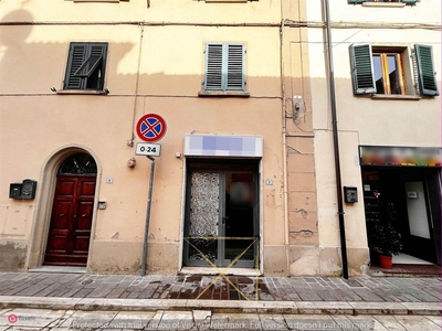 Negozio/Locale commerciale in Affitto in Via La Cervia 7 a Cavriglia