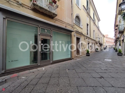 Negozio/Locale commerciale in Affitto in Via San Giovanni a Caserta