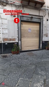 Negozio/Locale commerciale in Affitto in Via San Paolino 65 a Nola