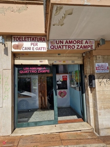 Negozio/Locale commerciale in Affitto in Via ugo foscolo 9 a Pomezia