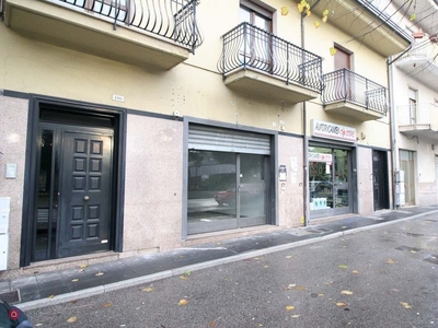 Negozio/Locale commerciale in Affitto in Viale Spinelli a San Giorgio del Sannio