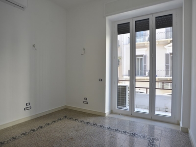 Trilocale in Affitto a Bari, 1'000€, 78 m²