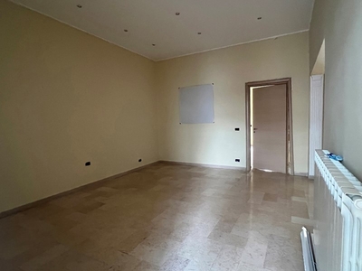 Trilocale in Vendita a Taranto, 34'000€, 72 m²