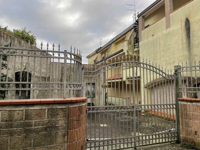 Villa a schiera in vendita a Caserta Sommana